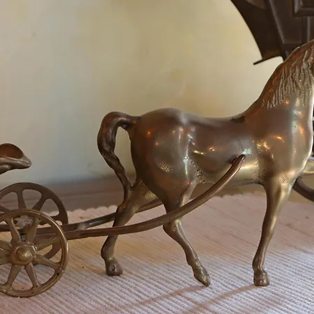 Familial En Pleine Nature Avec Equipement Complet, Ideal Pour Amateurs De Chevaux Et Balades เสfo - Fr-1-497-144 * Les Ventes-de-Bourse