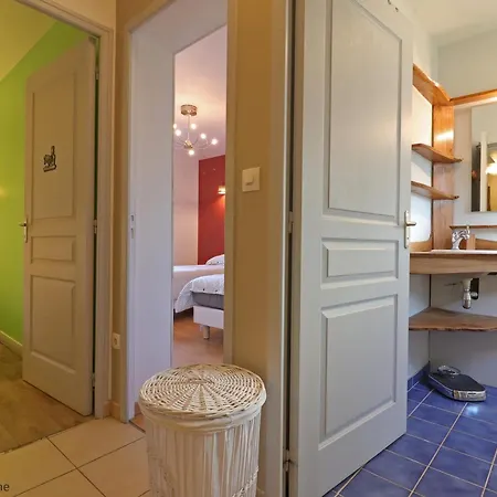 Maison Ancienne Avec Jardin Clos Pres Centre Equestre, Sejour Confortable - Fr-1-497-144 *