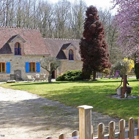 Maison Ancienne Avec Jardin Clos Pres Centre Equestre, Sejour Confortable - Fr-1-497-144 Semesterbostad *