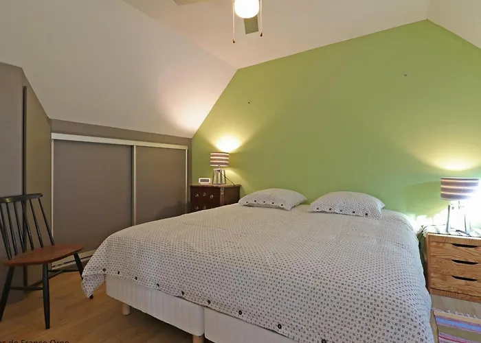 Maison Ancienne Avec Jardin Clos Pres Centre Equestre, Sejour Confortable - Fr-1-497-144 Semesterbostad