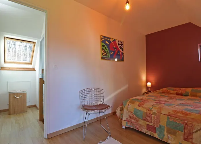 Maison Ancienne Avec Jardin Clos Pres Centre Equestre, Sejour Confortable - Fr-1-497-144 Semesterbostad