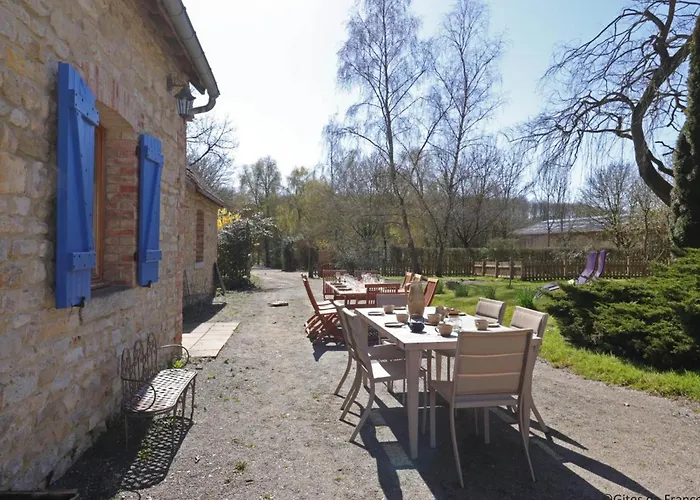 Semesterbostad Maison Ancienne Avec Jardin Clos Pres Centre Equestre, Sejour Confortable - Fr-1-497-144