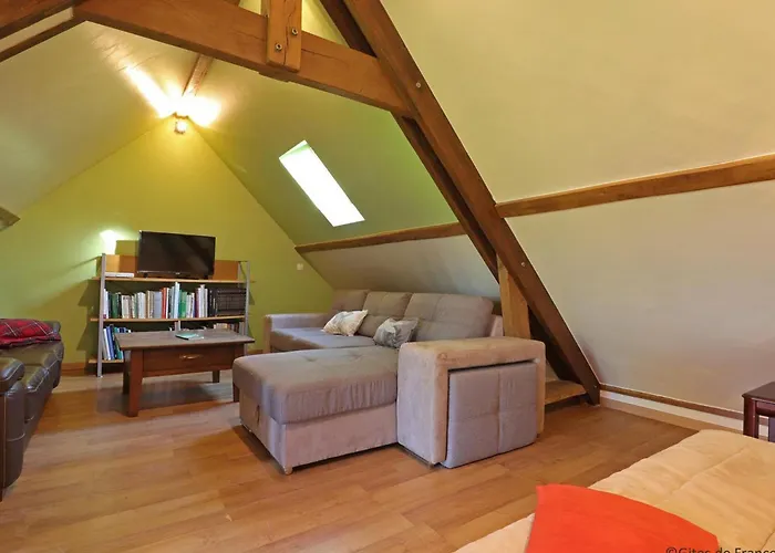 Semesterbostad Maison Ancienne Avec Jardin Clos Pres Centre Equestre, Sejour Confortable - Fr-1-497-144 *