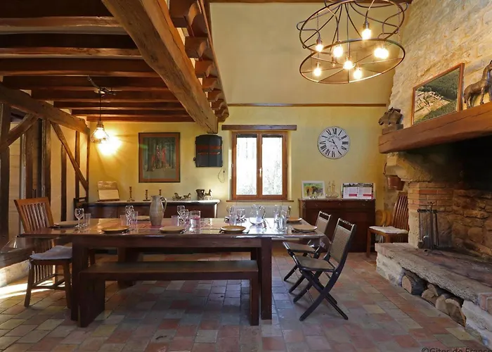 Semesterbostad Maison Ancienne Avec Jardin Clos Pres Centre Equestre, Sejour Confortable - Fr-1-497-144 Les Ventes-de-Bourse